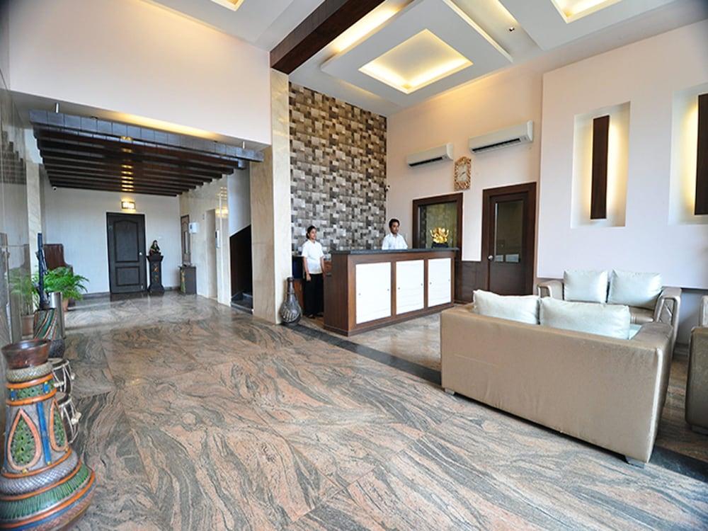 Dewdrop Le Seasons Beach Resort Calangute Exterior photo