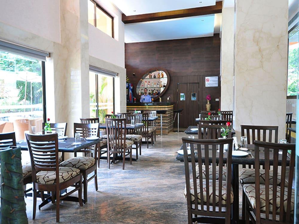 Dewdrop Le Seasons Beach Resort Calangute Exterior photo